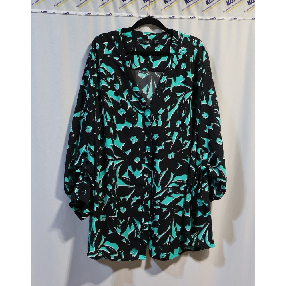 apt 9 Women Top Black Floral Green Hidden Buttons Up Roll Tab Sleeves Boho Sz 3X